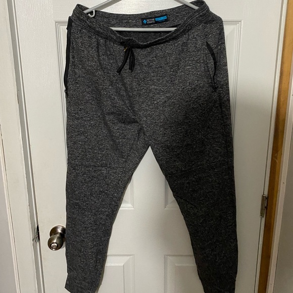 Grey American eagle joggers - Picture 1 of 2